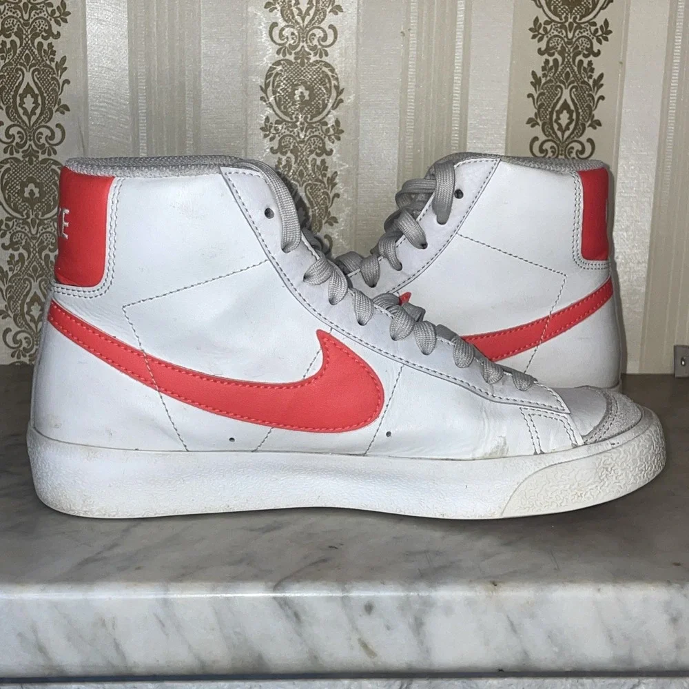 Nike Blazer Mid White Neon Orange Leather High Top Sneakers Kids 5.5Y